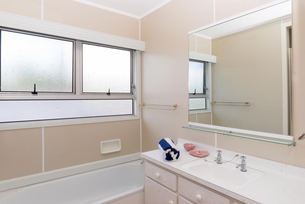 Waitangi Beach House Phòng bức ảnh