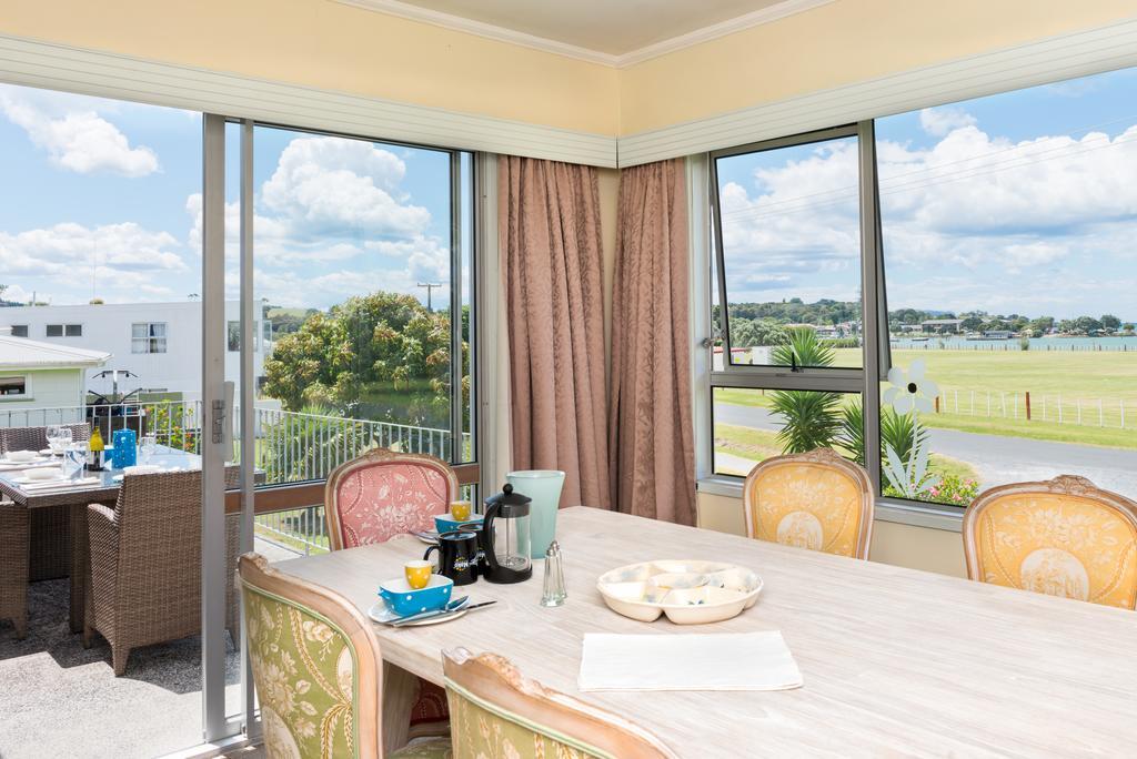Waitangi Beach House Phòng bức ảnh
