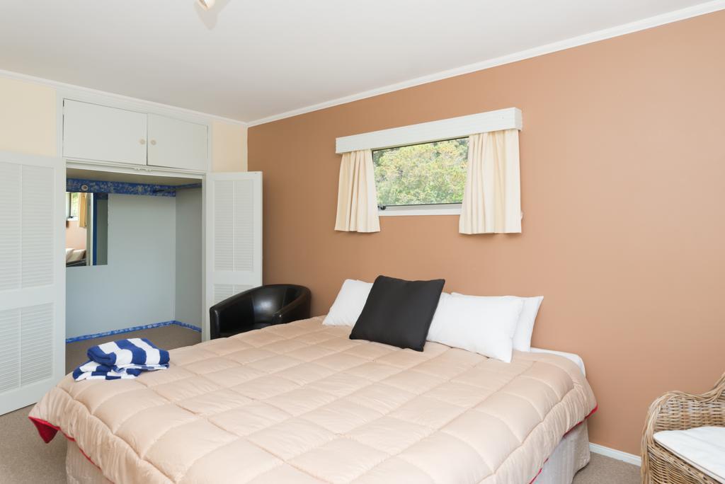 Waitangi Beach House Phòng bức ảnh